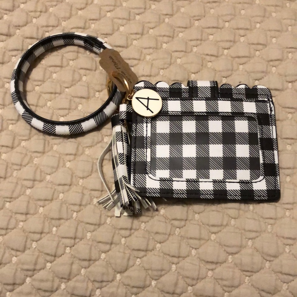 Black and white wristlet